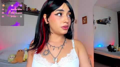 Snapshot of _hotpink chatting on January 31, 2025, 12:17 am Jenn online show from January 31, 2025, 12:17 am