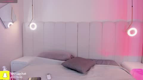 Darlis  online show from September 23, 2025, 7:28 pm