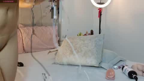 Megan online show from April 14, 2026, 4:40 am