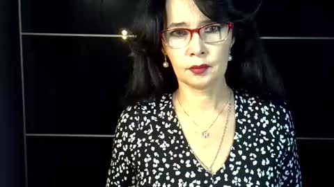 _imany_ online show from February 26, 2026, 2:16 pm