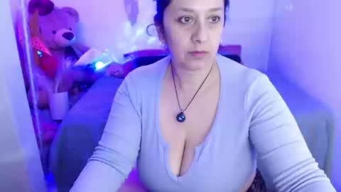 Camila online show from March 20, 2026, 12:48 am