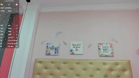 J A D E online show from December 19, 2025, 12:23 pm