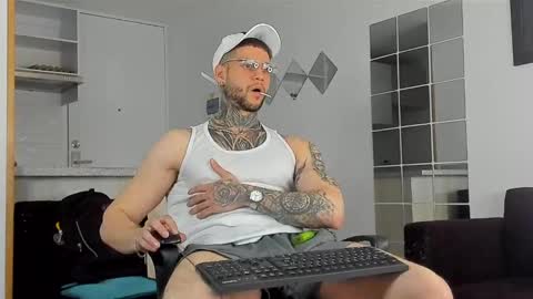 jeison online show from December 2, 2024, 9:39 pm