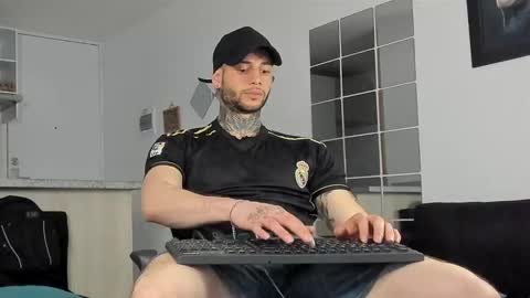 jeison online show from January 5, 2025, 9:03 pm