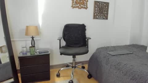 Jeniffer hot online show from September 13, 2025, 3:34 pm