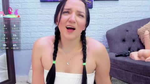    online show from September 10, 2025, 7:36 pm