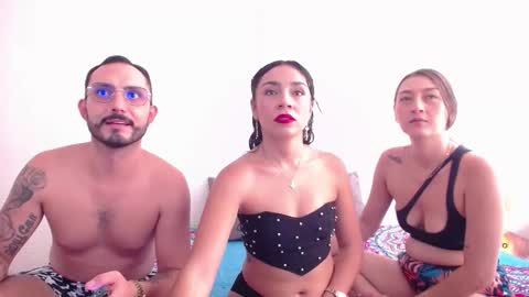 Joanne  Oliver online show from November 18, 2025, 6:23 pm