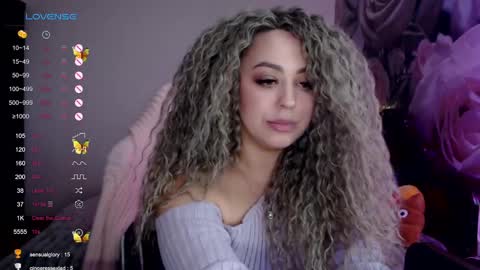 _just_a_queen_3 online show from March 6, 2025, 6:26 pm