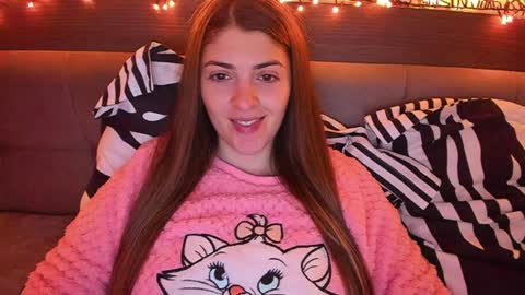 Snapshot of _just_a_simple_girl chatting on December 16, 2024, 11:22 am _just_a_simple_girl online show from December 16, 2024, 11:22 am