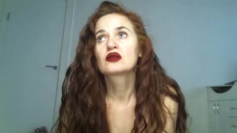 Snapshot of _kapelka_ chatting on February 10, 2026, 8:29 am KAPELKA online show from February 10, 2026, 8:29 am