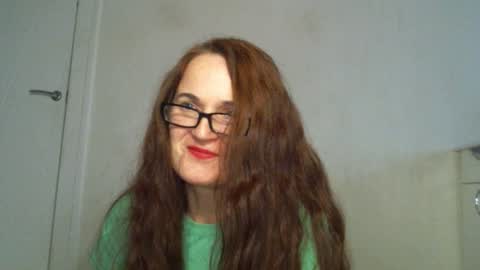 Snapshot of _kapelka_ chatting on February 24, 2026, 12:25 pm KAPELKA online show from February 24, 2026, 12:25 pm