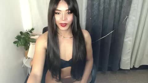 _karie_ online show from June 1, 2026, 11:56 am