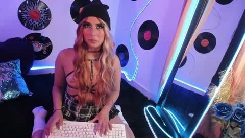 _karine01 online show from February 4, 2025, 3:54 am