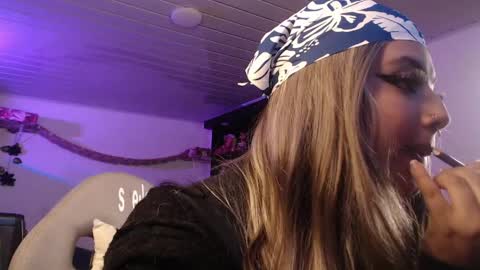 Cata  online show from April 11, 2026, 3:11 am