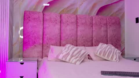 Kendall online show from March 12, 2026, 12:00 pm