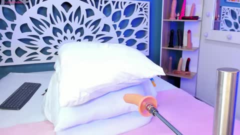 _kheissy_ online show from January 27, 2025, 12:48 pm