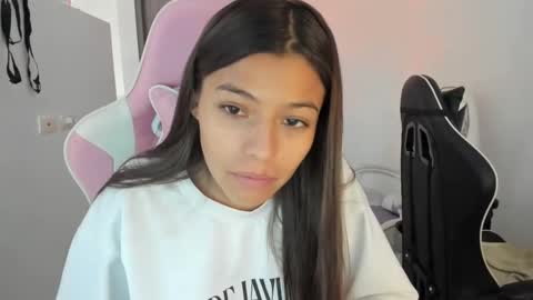 Snapshot of _khloe_sweet chatting on October 8, 2025, 6:05 pm khloe sweet online show from October 8, 2025, 6:05 pm