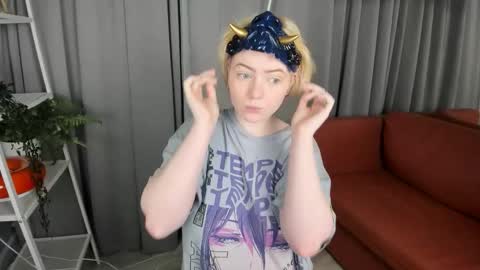 Li online show from September 19, 2025, 10:43 pm