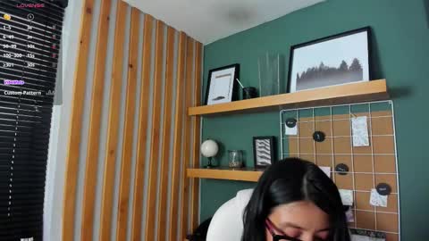 Kiraaaa 0 online show from December 14, 2025, 8:24 pm