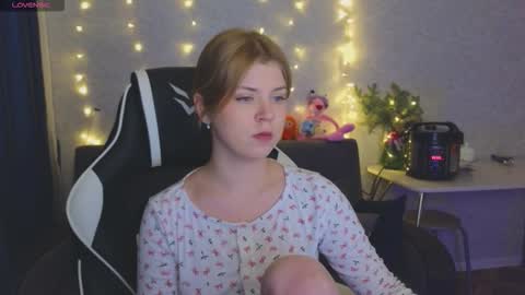 Molly   Emily online show from February 5, 2026, 5:28 pm