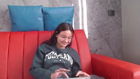 Jalina online show from December 3, 2025, 7:12 pm