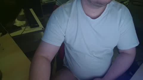 _kitsu_ online show from September 28, 2025, 12:32 pm