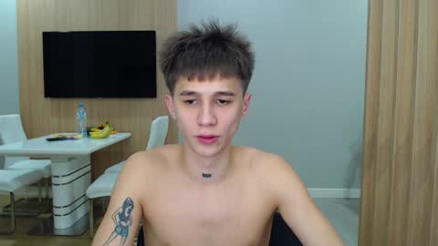 Snapshot of _kurt chatting on December 5, 2024, 9:17 pm Kurt online show from December 5, 2024, 9:17 pm