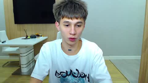 Snapshot of _kurt chatting on December 21, 2024, 9:58 pm Kurt online show from December 21, 2024, 9:58 pm