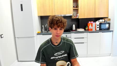 Snapshot of _kurt chatting on September 9, 2025, 4:01 am Kurt online show from September 9, 2025, 4:01 am