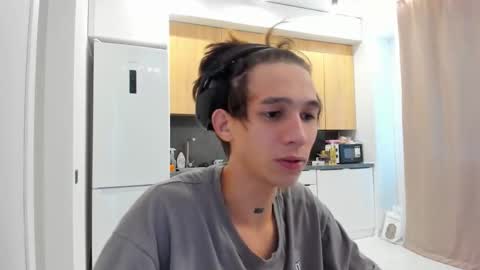 Snapshot of _kurt chatting on October 17, 2025, 4:37 am Kurt online show from October 17, 2025, 4:37 am