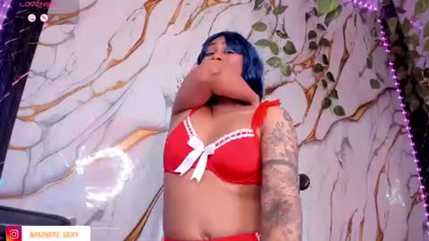 _latinsexy online show from June 17, 2026, 6:53 pm