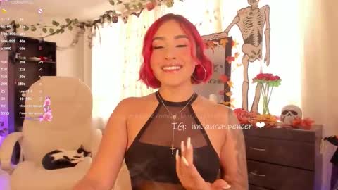 Laura online show from October 29, 2025, 7:04 pm