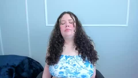 Snapshot of _leana_oo chatting on May 17, 2026, 6:26 pm leana online show from May 17, 2026, 6:26 pm