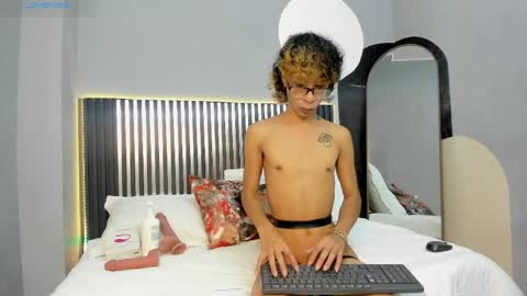  L E M M O N  online show from April 25, 2026, 9:01 pm