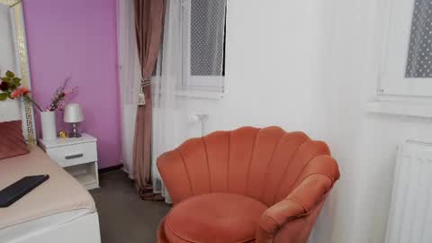 Lena Paul online show from March 4, 2025, 4:17 am