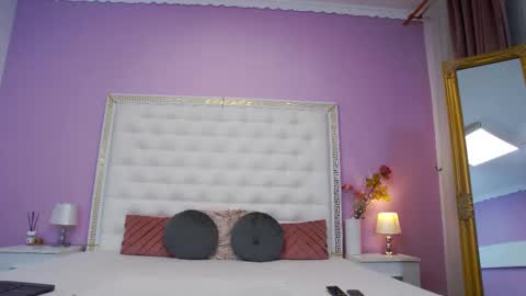 Lena Paul online show from January 14, 2026, 5:13 am