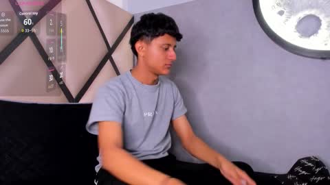 _leohot_ online show from October 14, 2025, 3:18 am