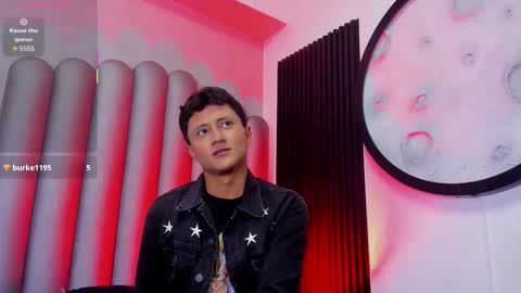 _leohot_ online show from November 25, 2025, 3:39 am