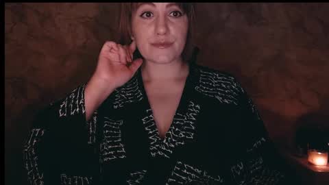 Letty online show from December 16, 2025, 9:42 pm