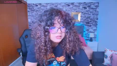 Snapshot of _lilly_miller chatting on November 5, 2025, 6:41 pm Liily online show from November 5, 2025, 6:41 pm