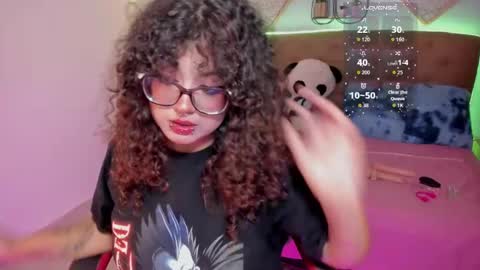 Snapshot of _lilly_miller chatting on November 18, 2025, 6:56 pm Liily online show from November 18, 2025, 6:56 pm