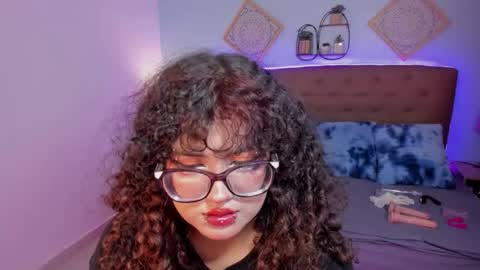 Snapshot of _lilly_miller chatting on November 24, 2025, 9:14 pm Liily online show from November 24, 2025, 9:14 pm