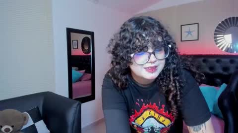 Snapshot of _lilly_miller chatting on February 24, 2026, 4:32 am Liily online show from February 24, 2026, 4:32 am