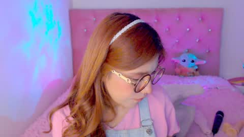 Snapshot of _lloou_ chatting on December 19, 2024, 6:01 am Sofia 3 online show from December 19, 2024, 6:01 am