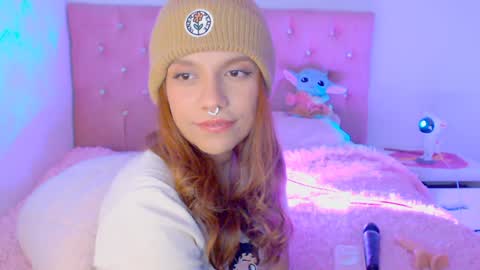 Snapshot of _lloou_ chatting on January 11, 2025, 6:14 am Sofia 3 online show from January 11, 2025, 6:14 am