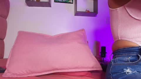 Lorrayne online show from February 11, 2025, 11:54 am