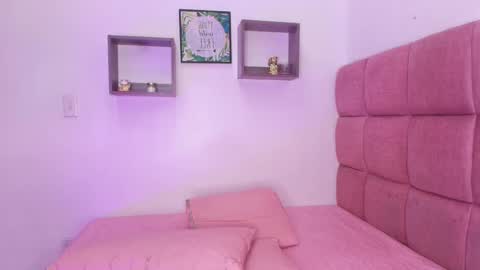 Lorrayne online show from February 20, 2025, 11:53 am