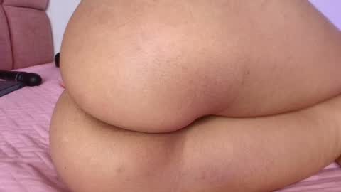 Lorrayne online show from March 12, 2025, 6:00 pm