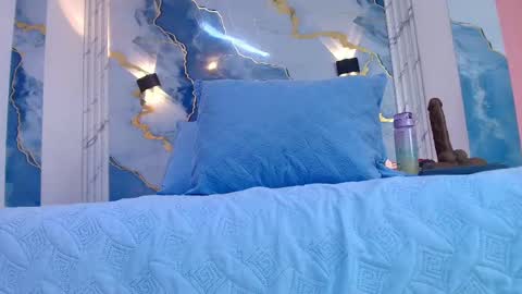 Lorrayne online show from September 26, 2025, 12:20 pm