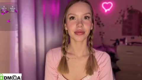 Katie online show from October 20, 2025, 8:42 pm